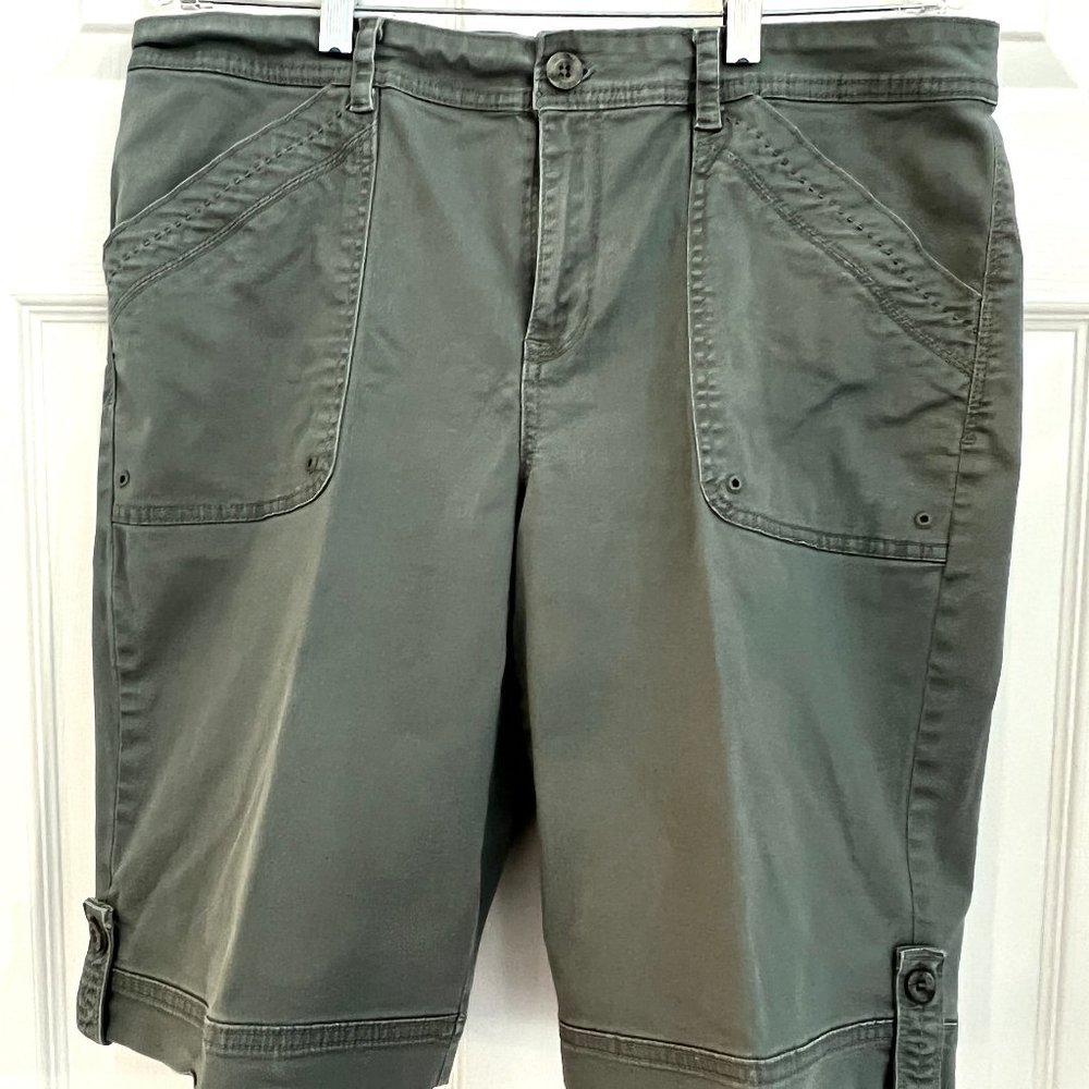 Pre-owned Women's Calvin Klein Khaki Shorts, Olive Green, Size 12 Reg, Inseam …